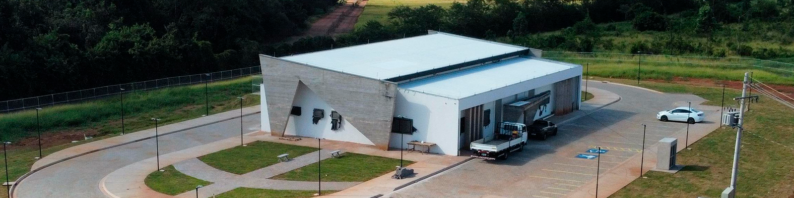 Vista do prédio do Biotério Central da UFSCar